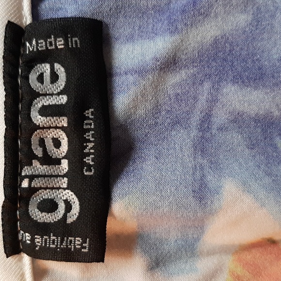 Gitane woman's flower pattern blouse - Picture 3 of 4